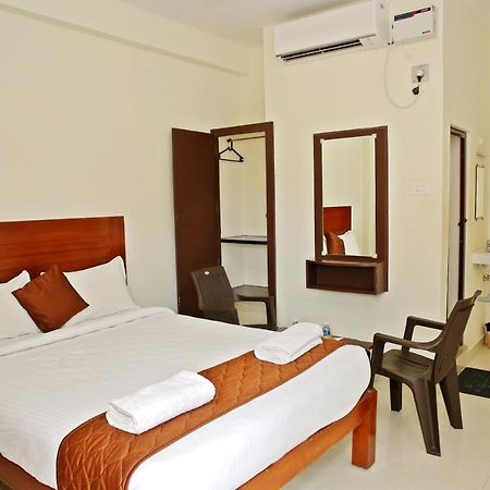 Rani Residency Hotel Puduccseri Kültér fotó