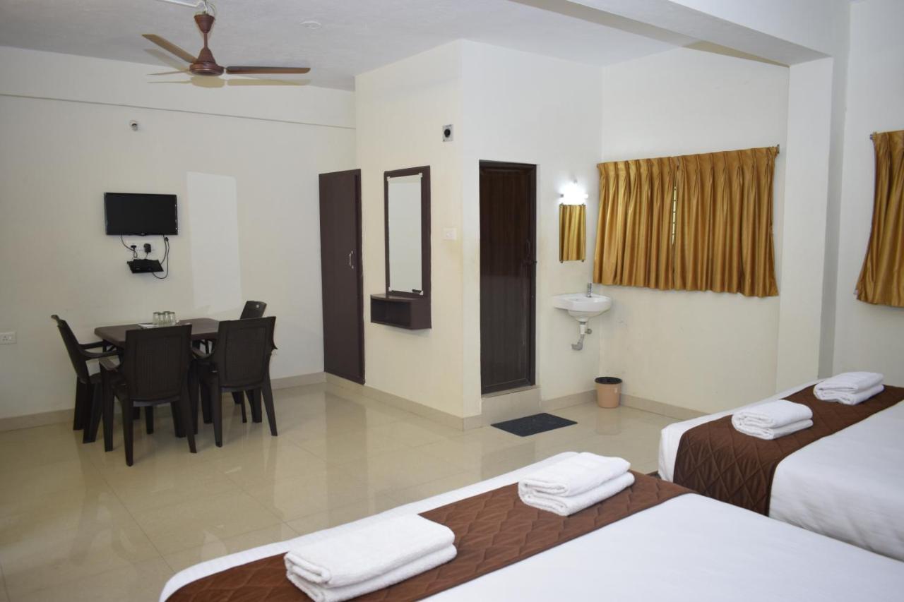 Rani Residency Hotel Puduccseri Kültér fotó