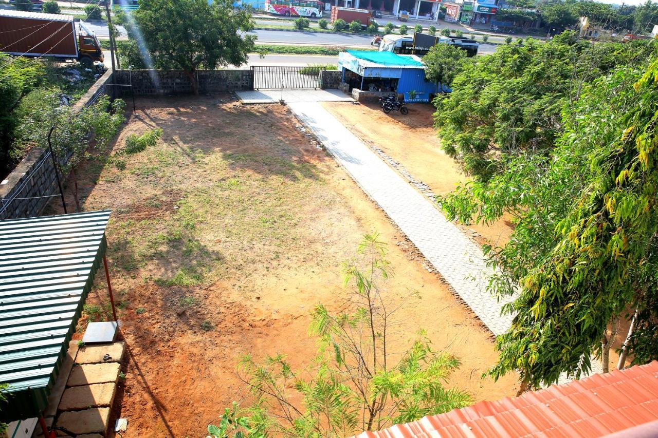 Rani Residency Hotel Puduccseri Kültér fotó